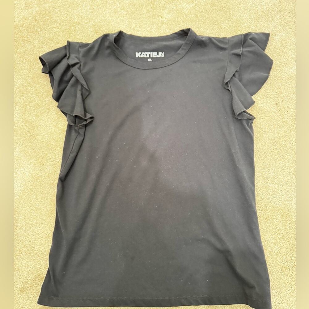 girls Katie J NYC Erin black Tee, size XL
